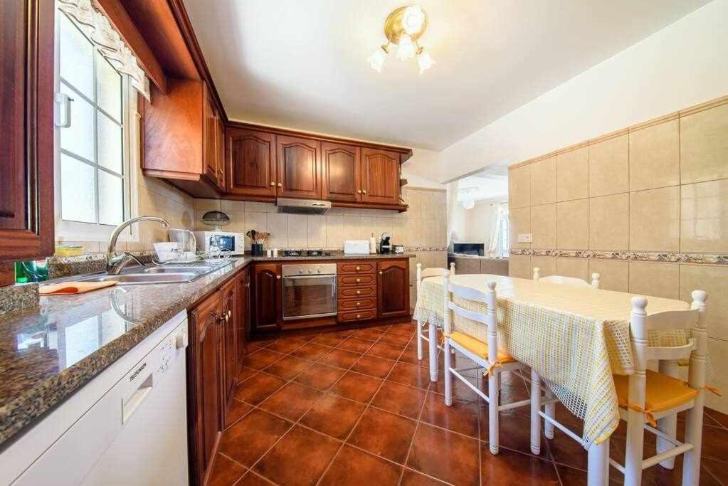 فيلا Casa Do Tornadouro بونتا دو سول المظهر الخارجي الصورة